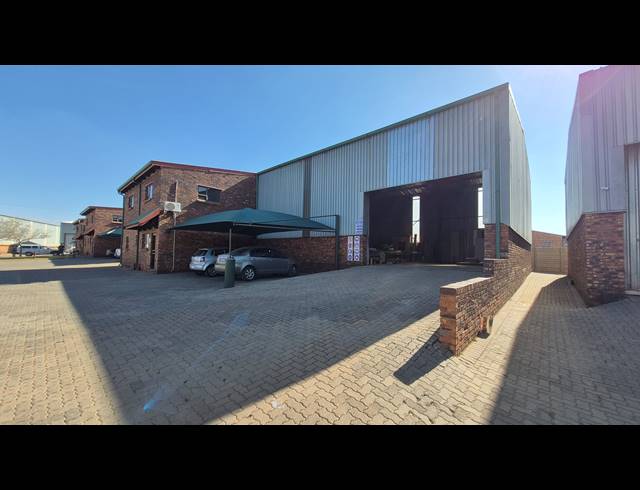 430M² FACTORY FOR SALE IN APEX